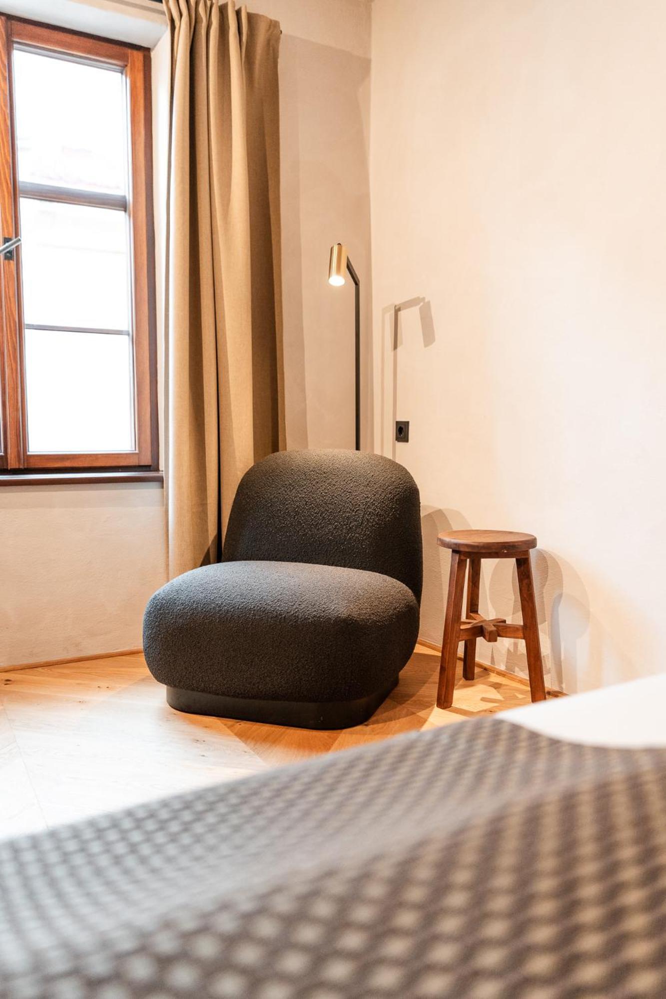 H5 Grauer Baer & Innsbruck